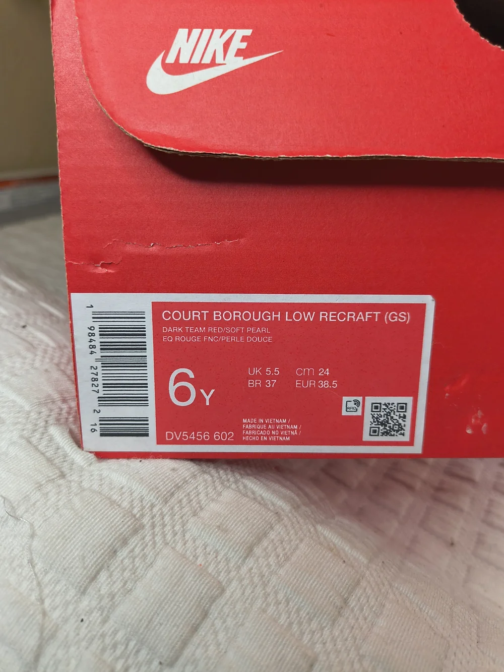Nike new tags